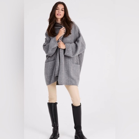 $750 NWT Beryll Cashmere Cocoon Cardigan
